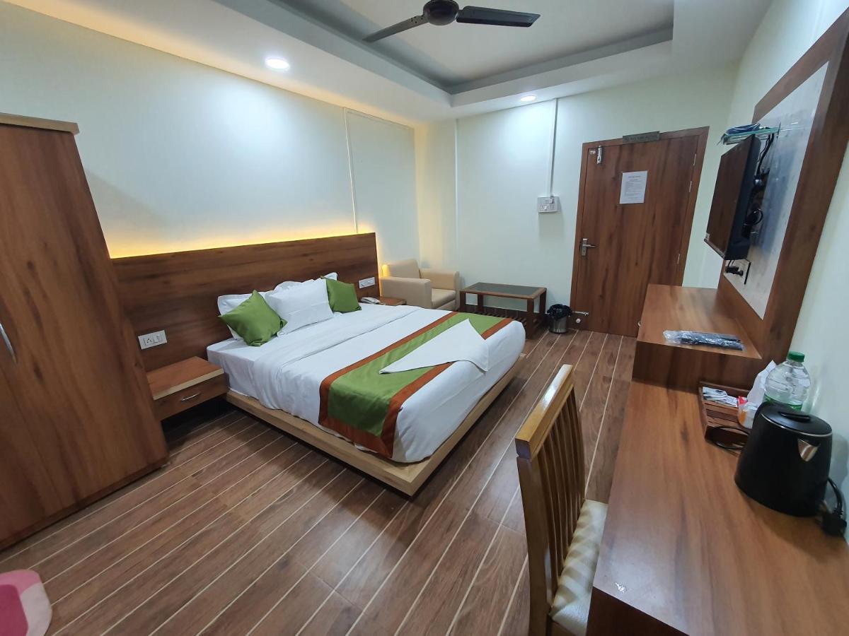 Hotel Deo Volente Sivasagar Extérieur photo