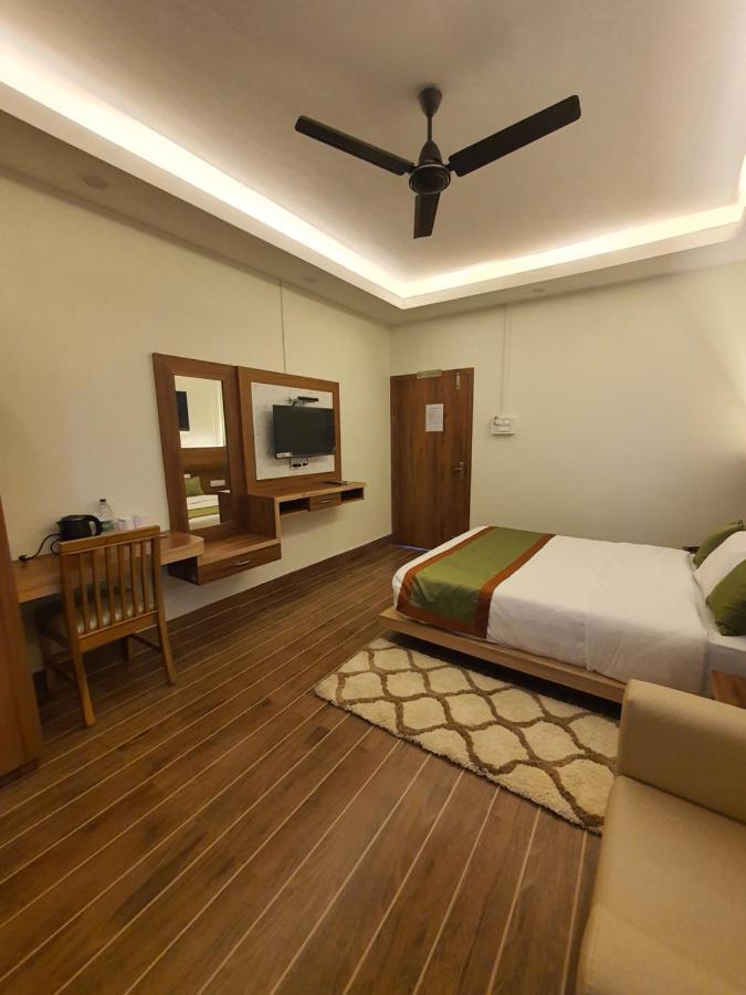 Hotel Deo Volente Sivasagar Extérieur photo