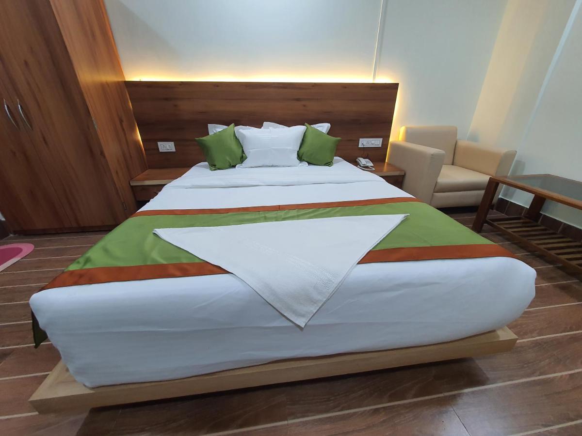 Hotel Deo Volente Sivasagar Extérieur photo