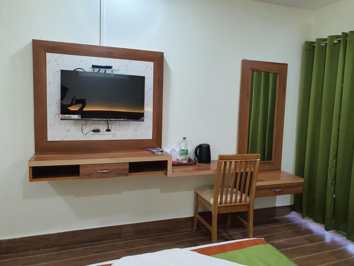 Hotel Deo Volente Sivasagar Extérieur photo