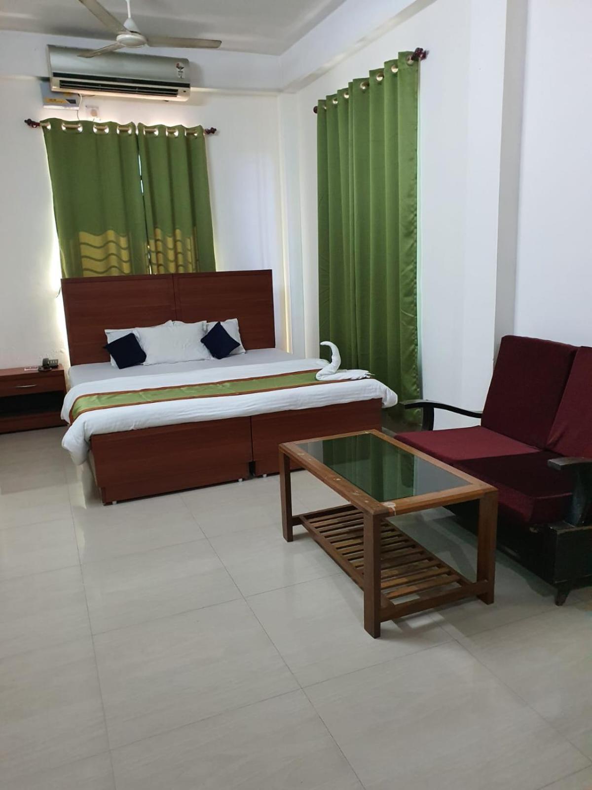 Hotel Deo Volente Sivasagar Extérieur photo