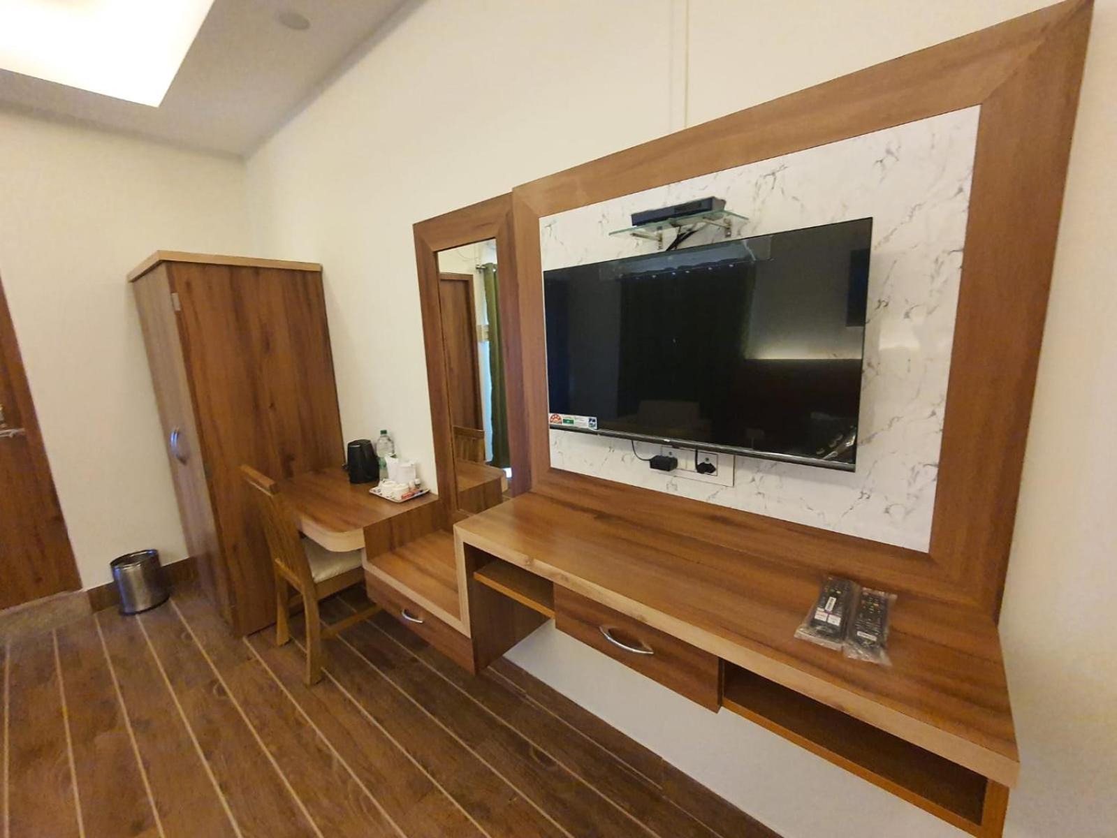 Hotel Deo Volente Sivasagar Extérieur photo